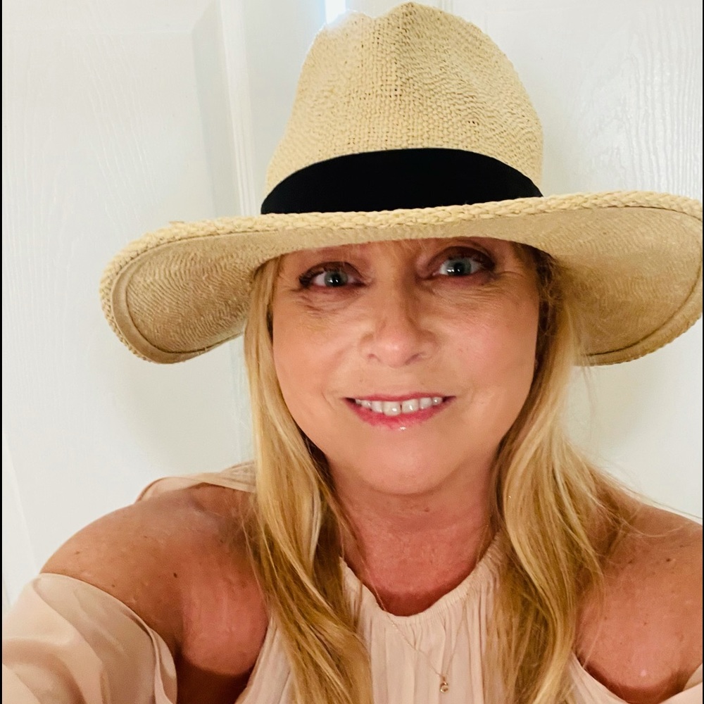 Meet your Posher, Valerie